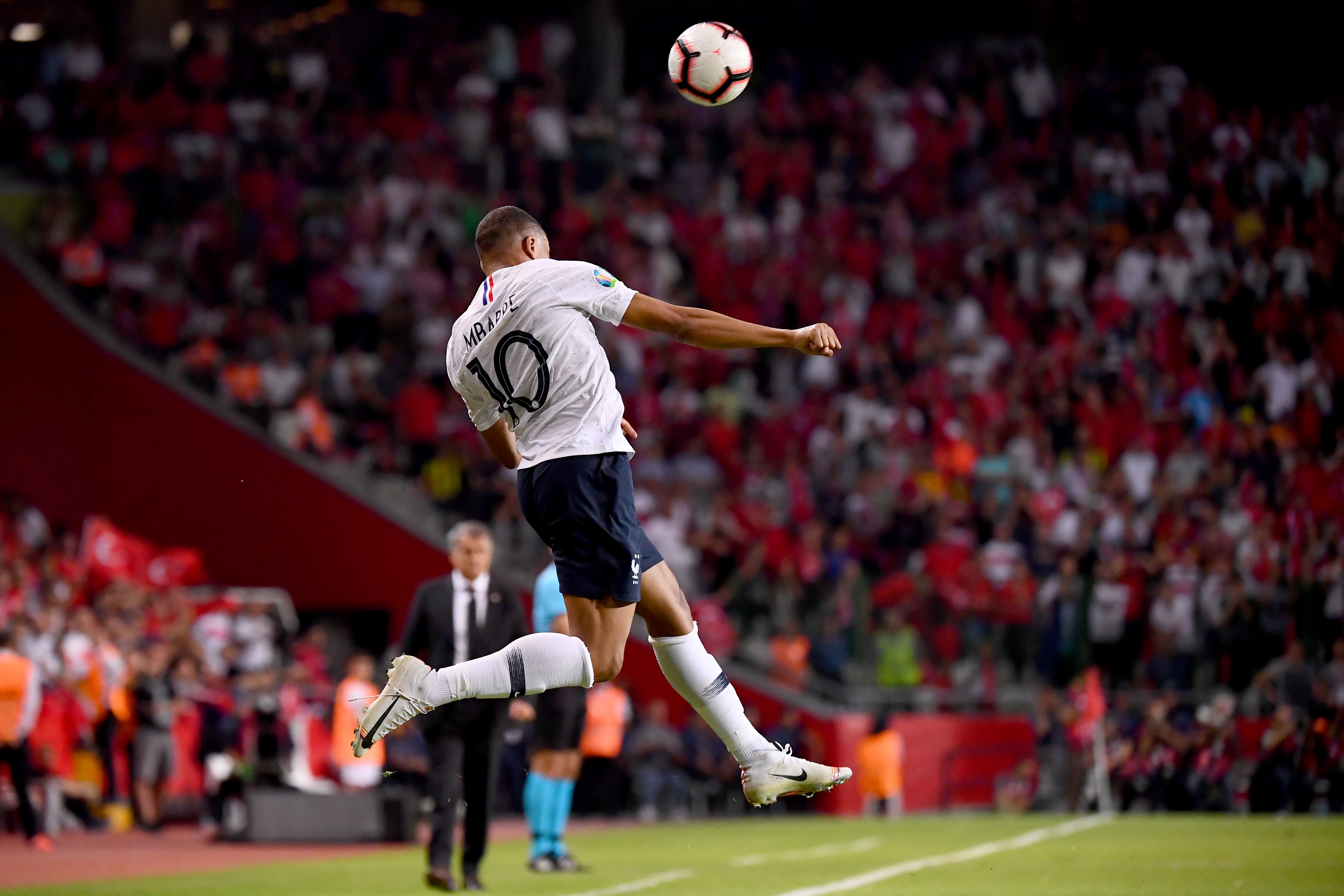 将球送到最 将球送到最