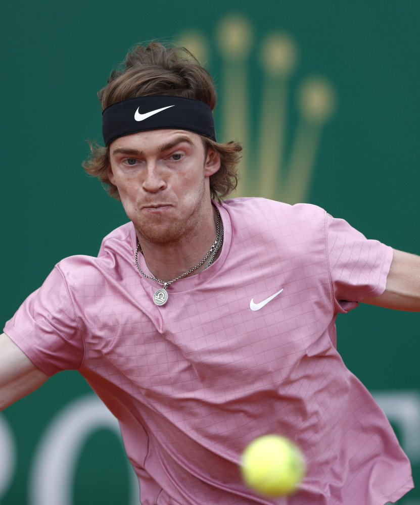 击表现通常 击表现通常