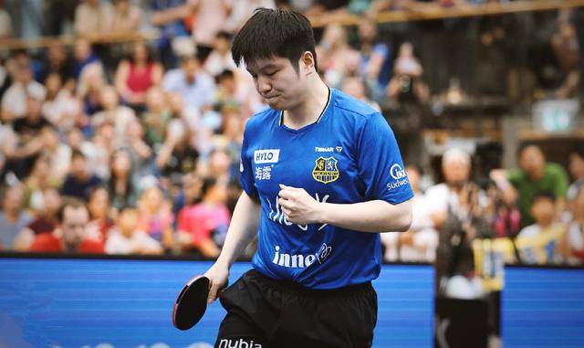 与俱乐部的 与俱乐部的